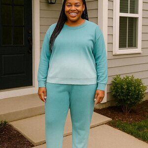 NWT Aqua and White Ombre 2 Piece Sweatsuit size L